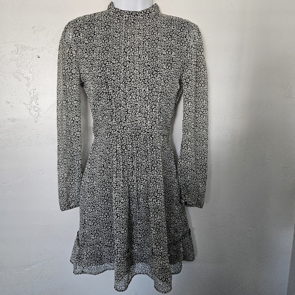 Topshop Women's 2 Black White Long Sleeve Mini Dress Pleated Open Back Leopard